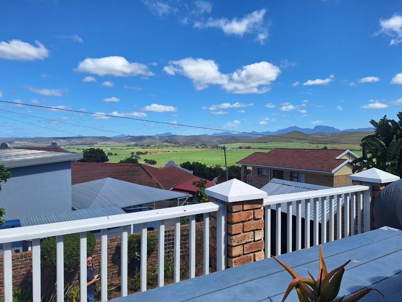 3 Bedroom Property for Sale in Fraaiuitsig Western Cape